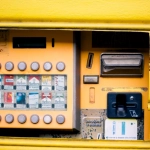 Игрок сдается перед слот машиной Gates of Olympus